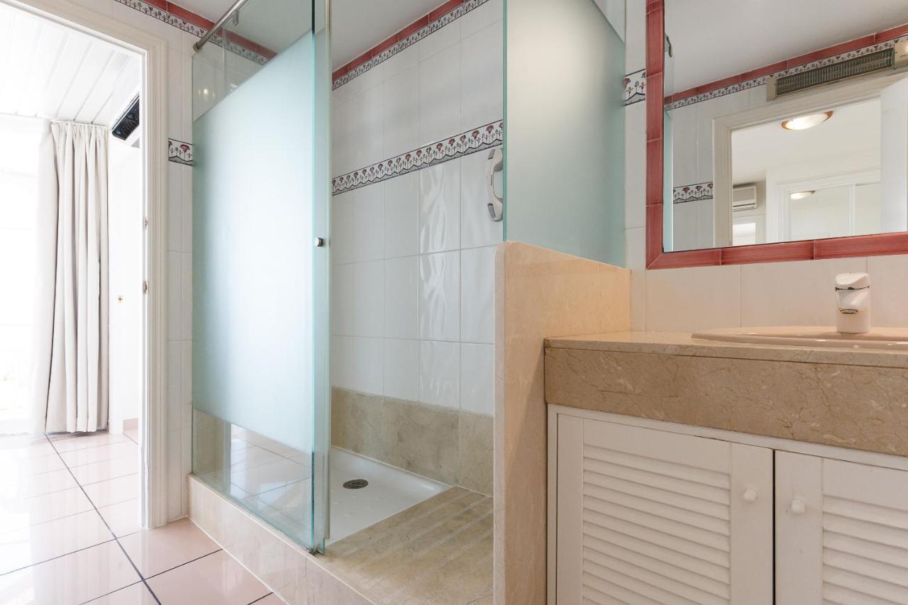 Uhc Center Apartments Salou Dış mekan fotoğraf