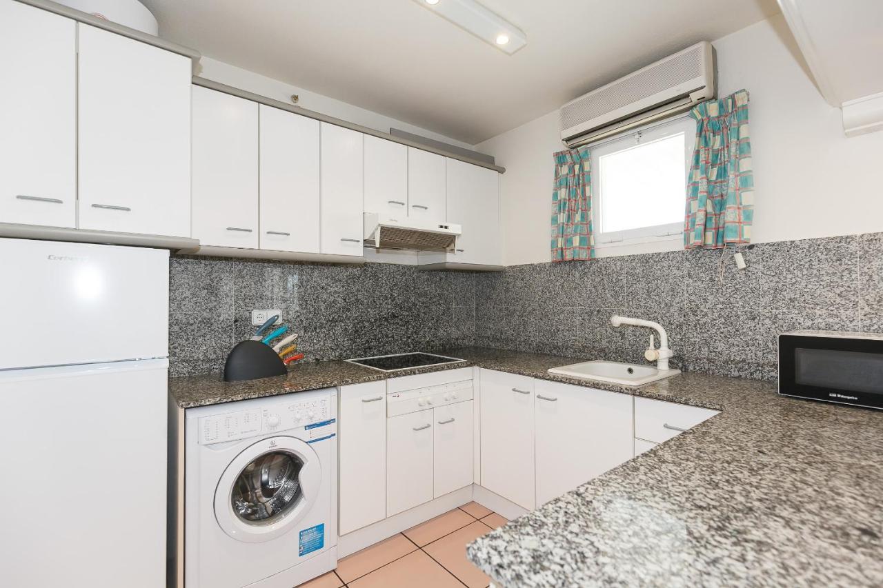 Uhc Center Apartments Salou Dış mekan fotoğraf