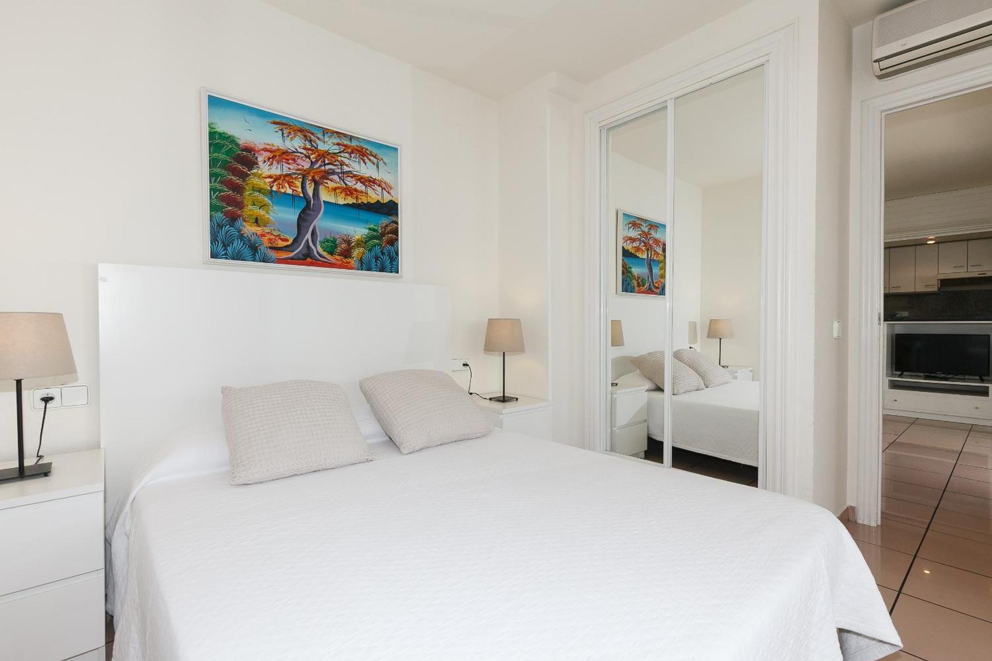 Uhc Center Apartments Salou Oda fotoğraf