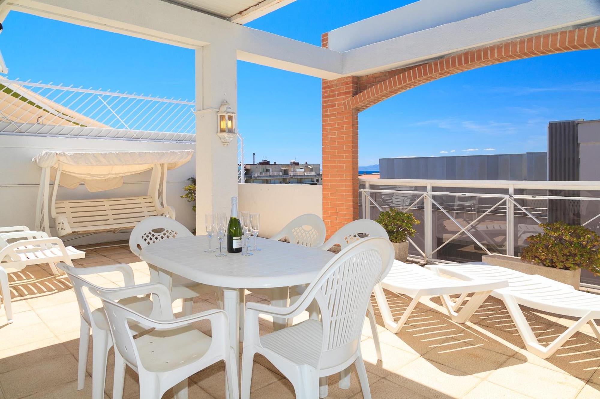 Uhc Center Apartments Salou Oda fotoğraf